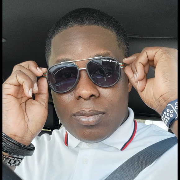 Meet your Posher, Jean ricardo - Picture 1 of 1